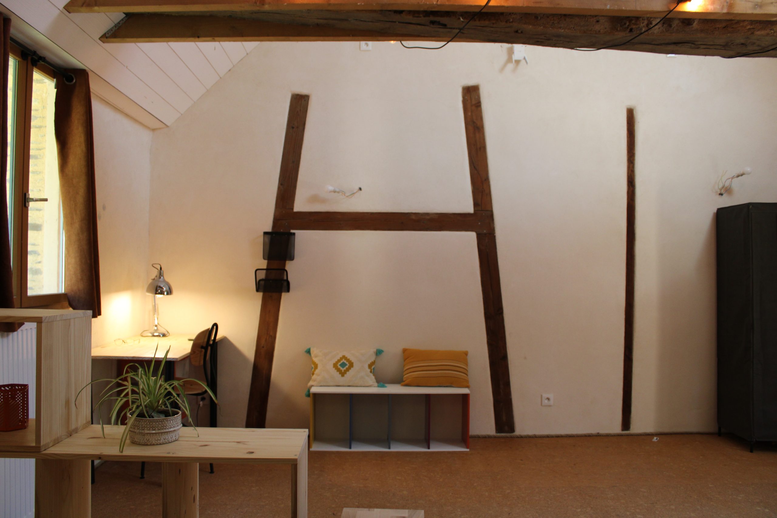 Photo - La Norre - Bureau - chaux chanvre - liège - charpente apparente